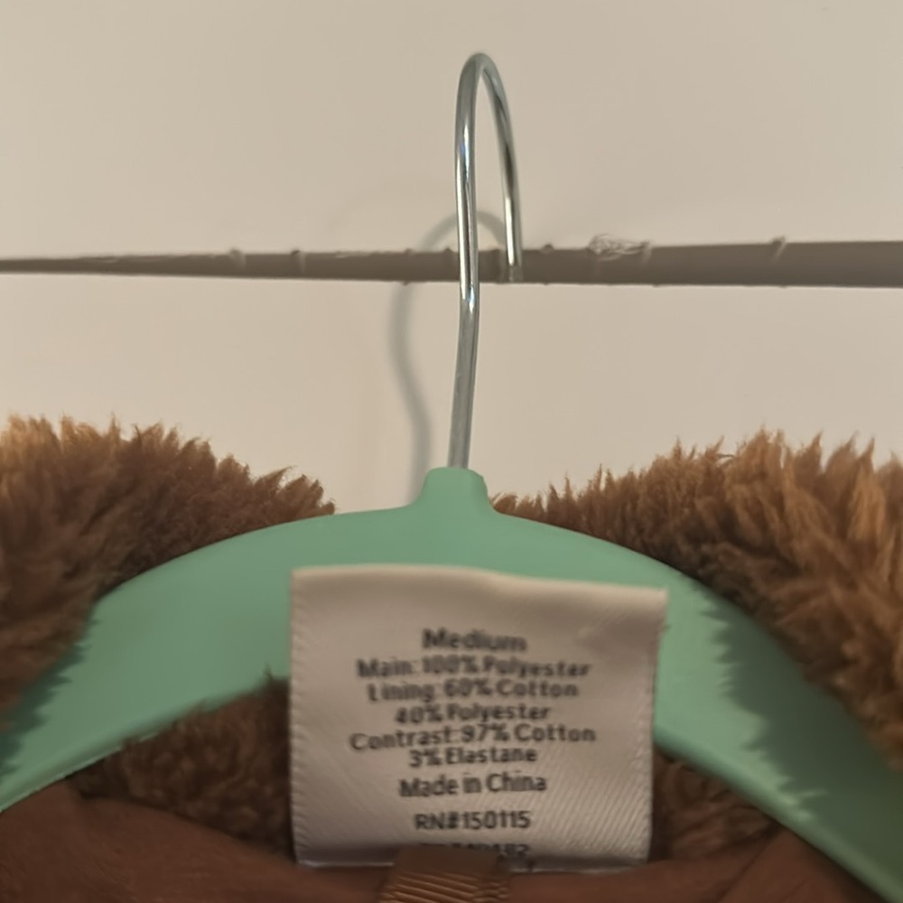 Varley Logan Brown Teddy Jacket - Picture 3 of 4